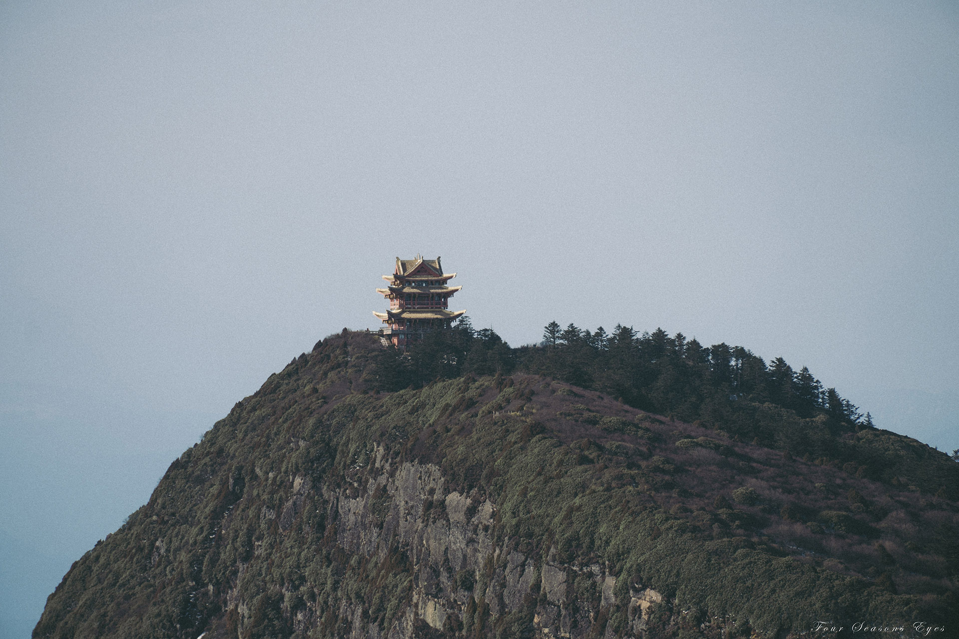 峨眉·殿